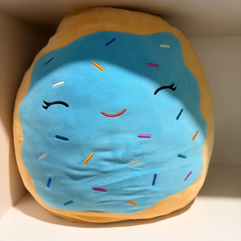 Squishmallows 🧸 Erissa the Blue Frosted Toaster Pastry 16 inch